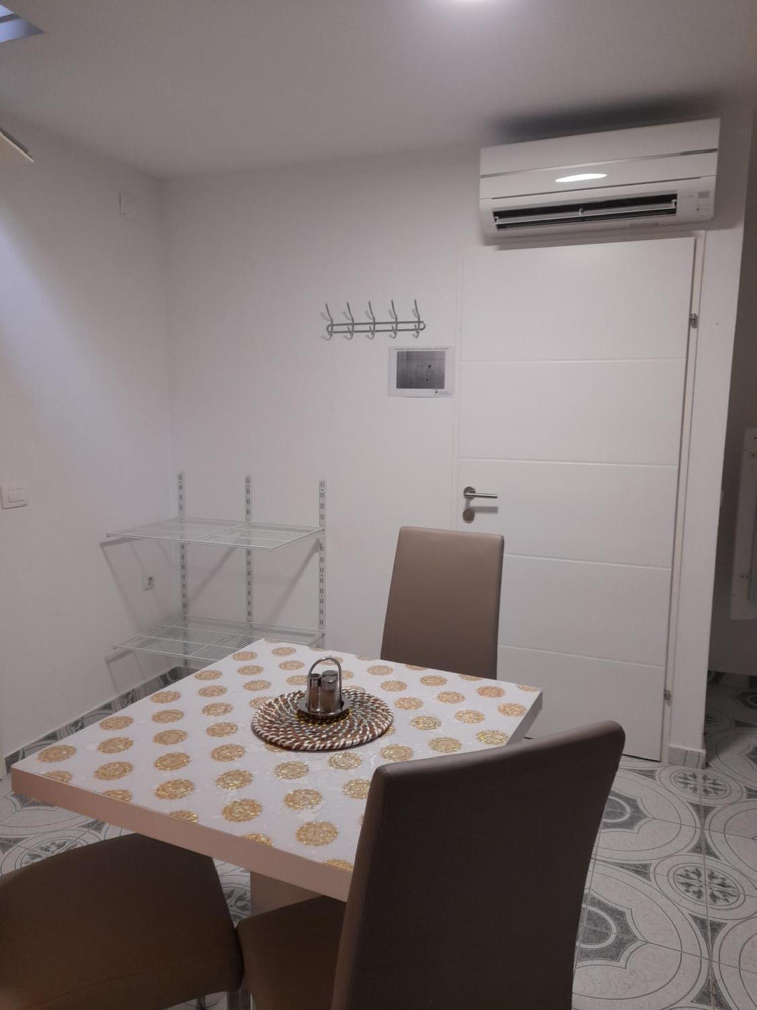 Apartments Donella Ουμάγκ Εξωτερικό φωτογραφία