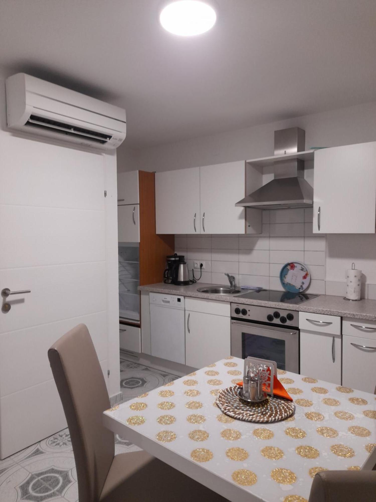 Apartments Donella Ουμάγκ Εξωτερικό φωτογραφία