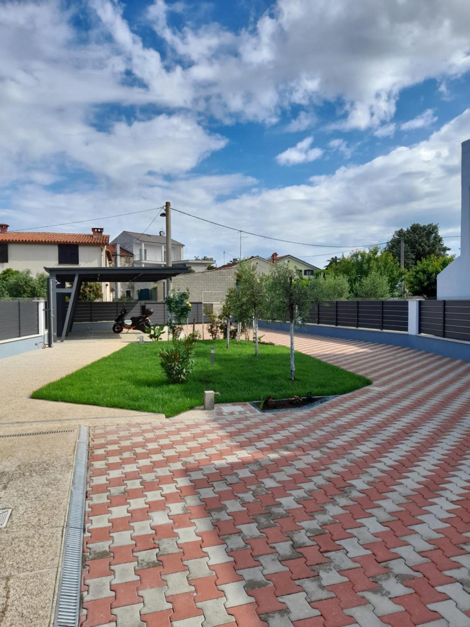 Apartments Donella Ουμάγκ Εξωτερικό φωτογραφία